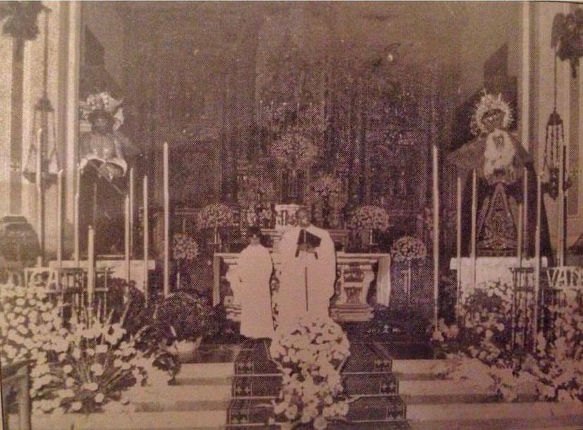 HdadHumildad's tweet photo. ⚜️#EFEMÉRIDE |

Tal día como hoy, hace 42 años, tuvo lugar la bendición de nuestros Sagrados Titulares en el Santuario de la Victoria, en una multitudinaria celebración oficiada por el entonces párroco D. Benigno Santiago Peña.

🎥 Completo ⬇️
https://t.co/tPsYWcZZcR

⛪️ @Pvictoriamalaga 

#CofradíasMLG
