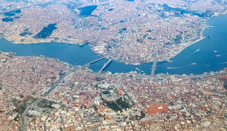 Baktıkça ürperiyor insan. 
Düşündükçe içine öküz oturuyor. 
Boş alan var mı? 
-yok maalesef bina yapıp para kazanmamız lazım bro.