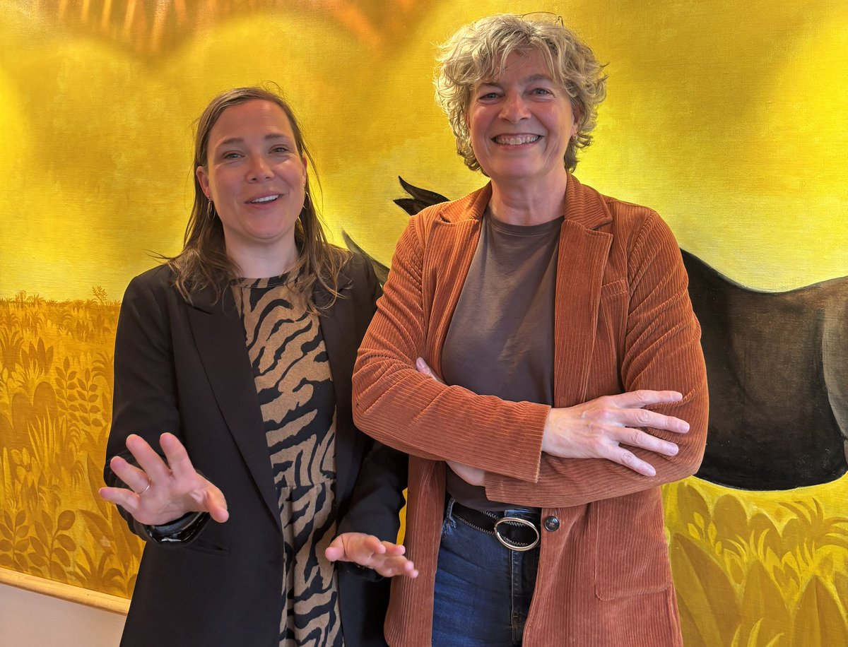 Christine Antorini (@antorini123) on Twitter photo Jeg har haft den store glæde at være en del af bestyrelsen på <a href="/Kofoedsskole/">Kofoeds Skole</a>. Jeg er nu stoppet, men fortsætter i repræsentantskabet for en af de vigtigste skoler, der tilbyder hjælp til selvhjælp til udsatte. Min gamle kollega og tidl. minister, <a href="/Astridkrag/">Astrid Krag</a>, er nyt medlem. #dkpol Jeg har haft den store glæde at være en del af bestyrelsen på <a href="/Kofoedsskole/">Kofoeds Skole</a>. Jeg er nu stoppet, men fortsætter i repræsentantskabet for en af de vigtigste skoler, der tilbyder hjælp til selvhjælp til udsatte. Min gamle kollega og tidl. minister, <a href="/Astridkrag/">Astrid Krag</a>, er nyt medlem. #dkpol