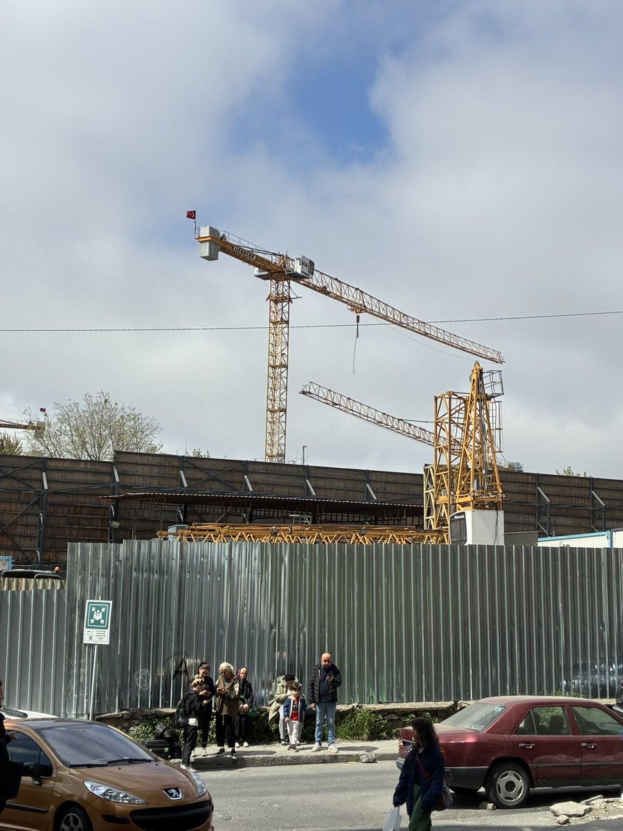 Deprem Toplanma Alanı!

📍Şişli Taşyapı İnşaat Alanı
