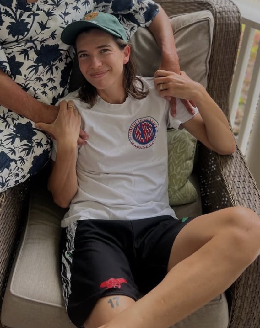 hello tobin in arsenal shorts