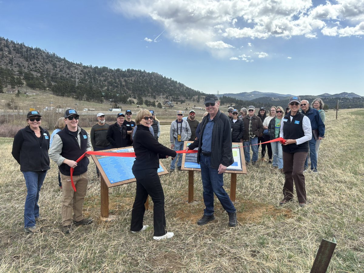 Wonderful to be part of a group of nature loving people on #WorldEarthDay2025 for the Mountain Area Land Trust Floyd Hill Meadow ribbon cutting celebration and cleanup. Blessed to know and work with such caring, loving humans.