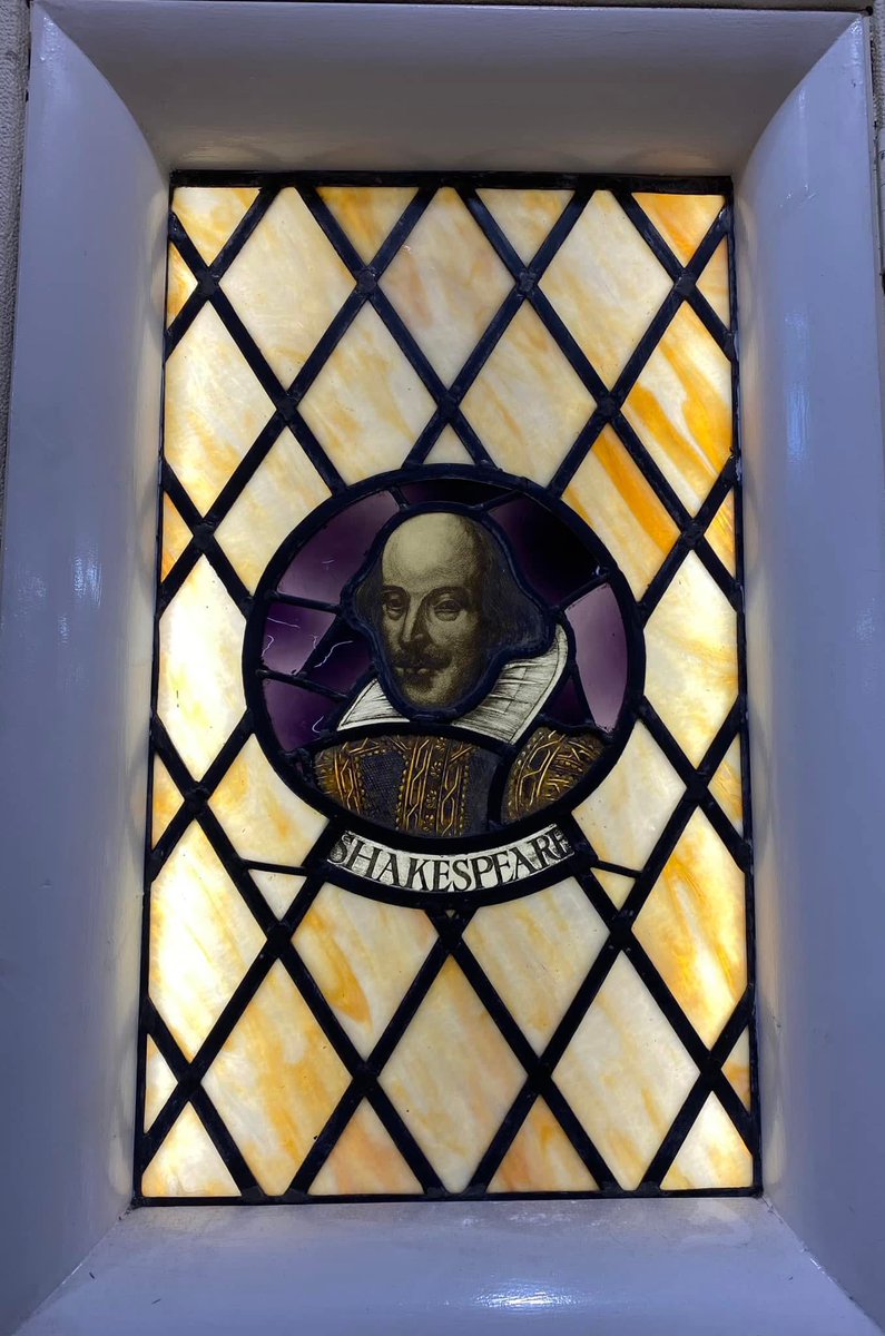 “When we are born we cry that we are come
To this great stage of fools.”

William Shakespeare born (possibly) this day in 1564 and died this day in 1616, Stratford upon Avon. ❤️📚 ✍️