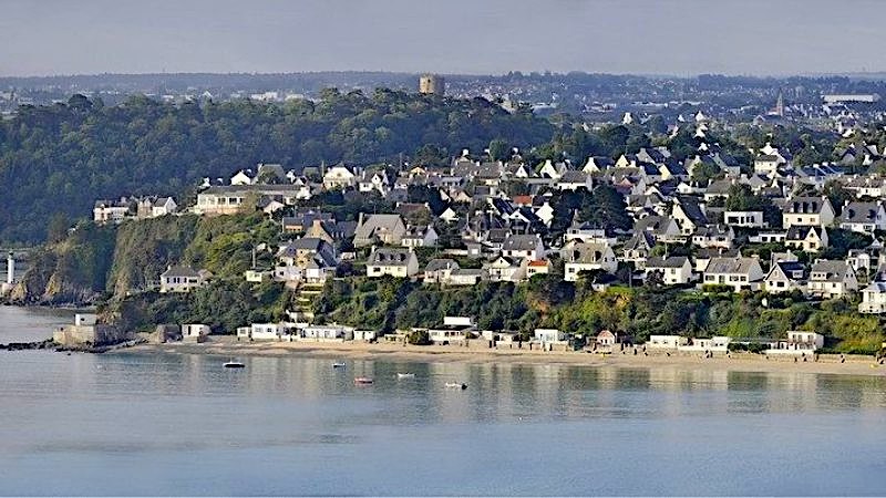 OsteosFrance's tweet photo. Ostéopathes et étudiants en ostéopathie de Bretagne, retrouvons-nous tous à notre prochaine #RencontreOdF, jeudi 15 mai à Plérin (22) ! 
Plus d'infos auprès de Chloé à cgicquel.osteo@gmail.com ou au 06 38 48 15 21 ou inscriptions en ligne sur https://t.co/hOmqh9KePW https://t.co/TPhbrShSi7