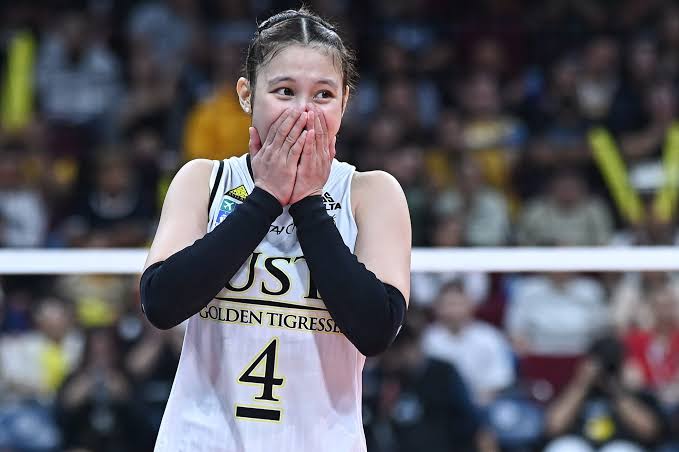 OperationVesper's tweet photo. Detdet Pepito vs UP: 

23/35(!!!) excellent digs (65.71% eff)
8/14 excellent receptions (57.14% eff) 

Overrated, my ass. (Iykyk)

#UAAPSeason87 https://t.co/7dq1RgaIUy