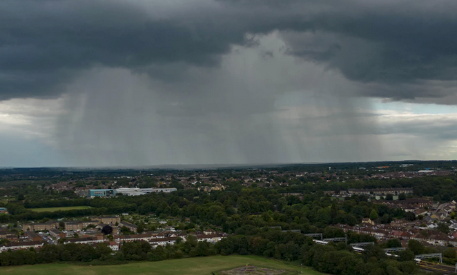DHMZ_HR's tweet photo. Vrijeme nam je promjenljivo i nestabilno, pogotovo u unutrašnjosti. Zbog mogućnosti izraženih i lokalno obilnih ⛈️ imamo i upozorenje. A ponegdje je jutros bilo magle, bit će i sutra. Više na https://t.co/7tElXxnRUV.

#prognoza #pljusak #magla #pozor https://t.co/kveNWGJLW6