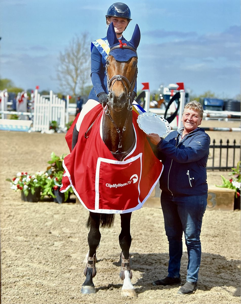 🥇Congratulations to Sixth Former Harriet for her  success at the Team GB selection trials this Easter! 

🐴Harriet delivered amazing results across the trials, winning the prestigious U18 Grand Prix and being selected to represent #TeamGB at the upcoming Nations Cup in Austria!