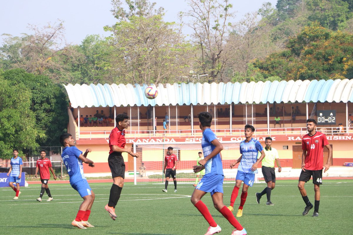 MPFAJABALPUR's tweet photo. M.P. 2nd Match against Haryana in the ongoing U-20 Men's Swami Vivekananda National Football Championship results in a loss for M.P. with a score of 1-4 with Rohit Yadav score the goal for M.P. .M.P.F.A wishes success to the team for their last match will be against West Bengal https://t.co/HgQyNsnyhC