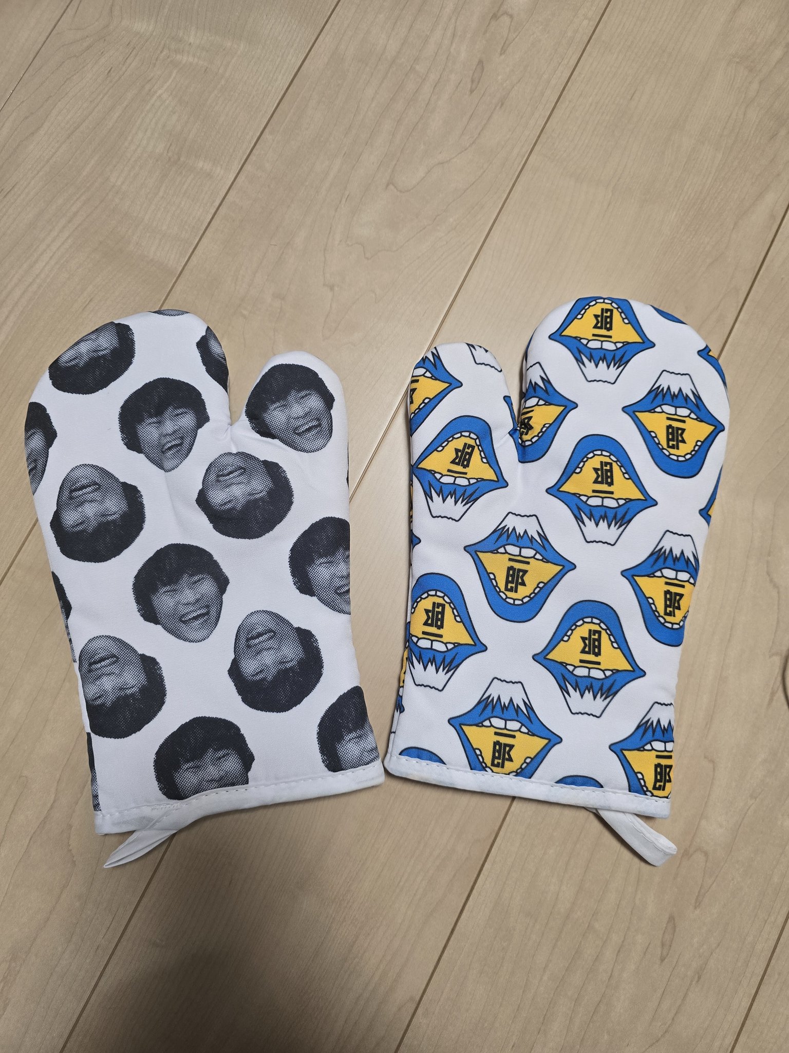 サカナクション 山口一郎 笑い袋&ステッカー - メルカリ
