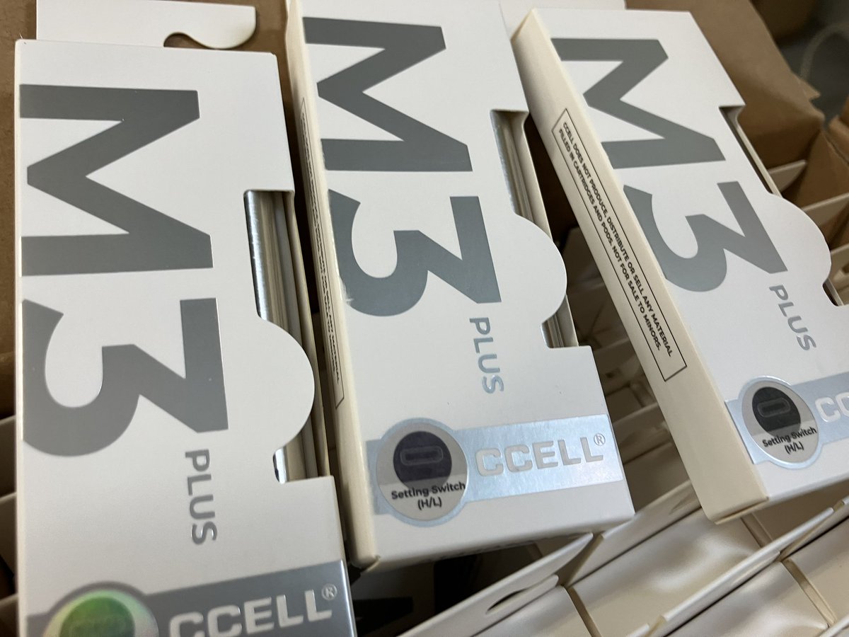 zounotamago1982's tweet photo. 【最新入荷情報】
CCELL のM3Plus大量入荷!
シルバー、ブラックの2色展開。
#CCELL #バッテリー https://t.co/UigEEmwRsb