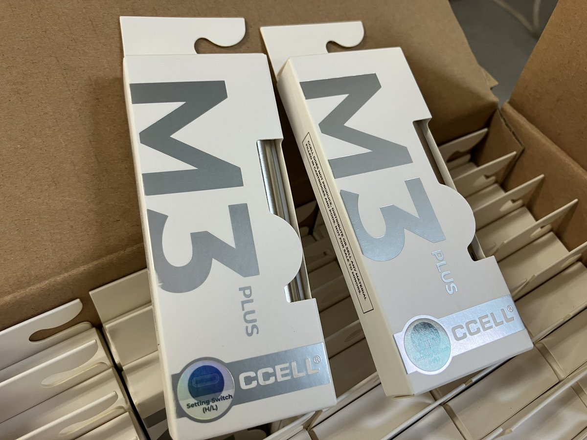 zounotamago1982's tweet photo. 【最新入荷情報】
CCELL のM3Plus大量入荷!
シルバー、ブラックの2色展開。
#CCELL #バッテリー https://t.co/UigEEmwRsb