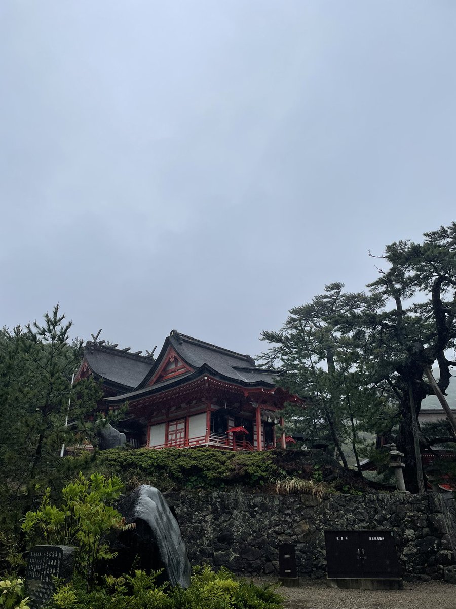 n_m_l_k_tommy's tweet image. 雨の日の日御碕神社。
めっちゃ良かったーーー♡⛩️☔️🥹✨✨