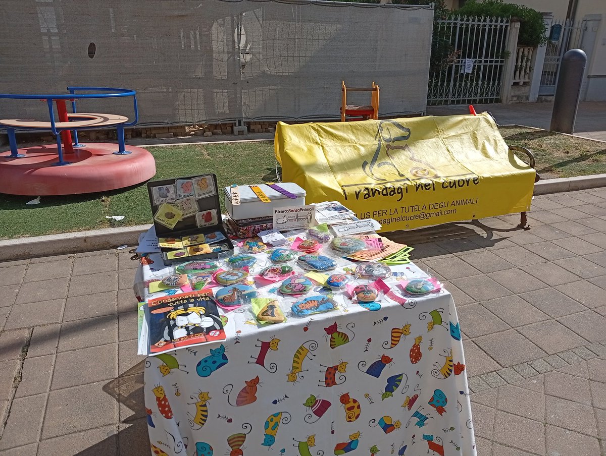 Questa mattina siamo al mercato a Marotta 😄venite a trovarci 
Viale Carducci zona pedonale