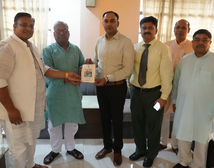 iimt_news's tweet image. आईआईएमटी विश्वविद्यालय मेरठ में लर्न हाऊ टू लर्न विषय पर सेमिनार का आयोजन
.
iimtnews.com/seminar-on-lea…
.
#IIMTUniversityMeerut #LearnHowToLearn #LearningSeminar #StudentDevelopment #EducationMatters #SkillBuilding #HolisticEducation