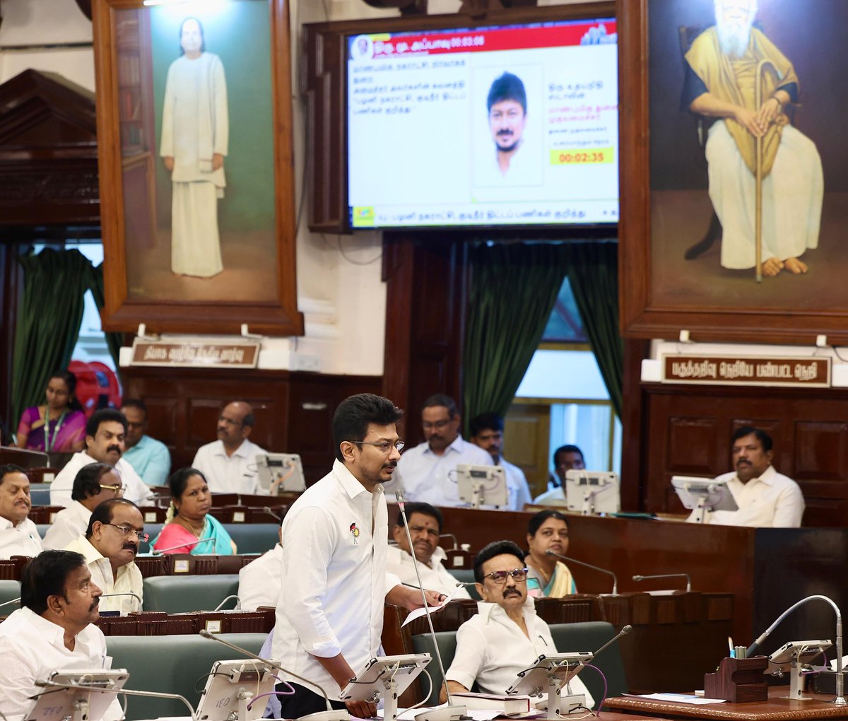 Office_of_Udhay's tweet photo. மாண்புமிகு தமிழ்நாடு துணை முதலமைச்சர் திரு.@Udhaystalin அவர்கள், தமிழ்நாடு சட்டப்பேரவையில், இன்றைய தினம், ‘நான் முதல்வன்’ போட்டித்தேர்வுகள் பிரிவு தொடங்கப்பட்ட பிறகு, தமிழ்நாட்டு இளைஞர்கள் ஒன்றிய அரசு குடிமைப்பணிகள் தேர்வுகளில் வெற்றி பெற்று வரும் எண்ணிக்கை உயர்ந்து வருவது தொடர்பாக உரையாற்றினார்கள்.