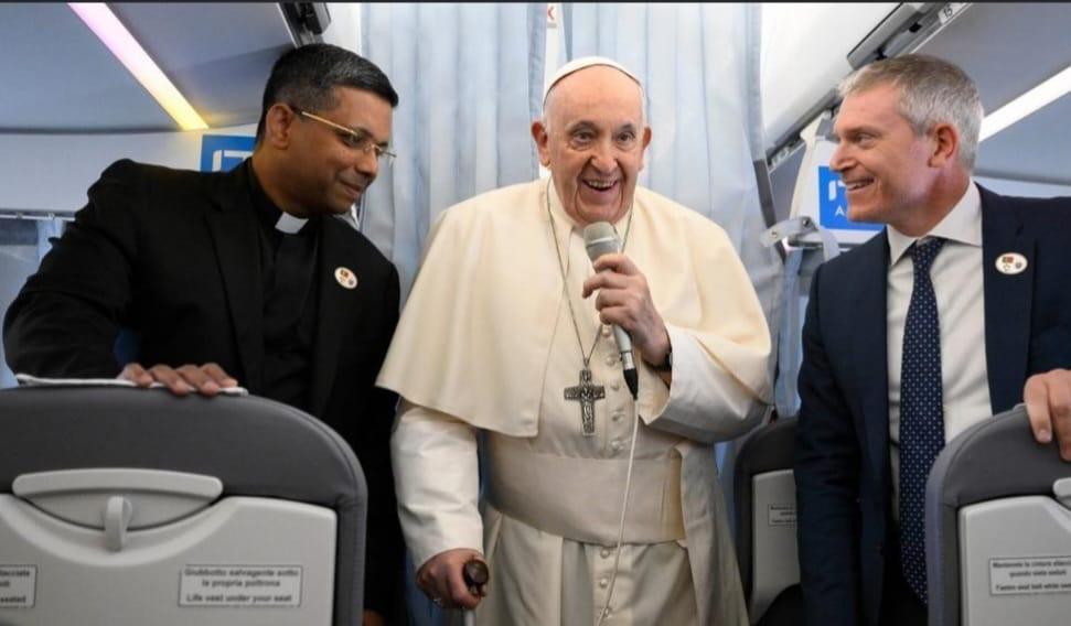 Lisa Monteiro tweet media