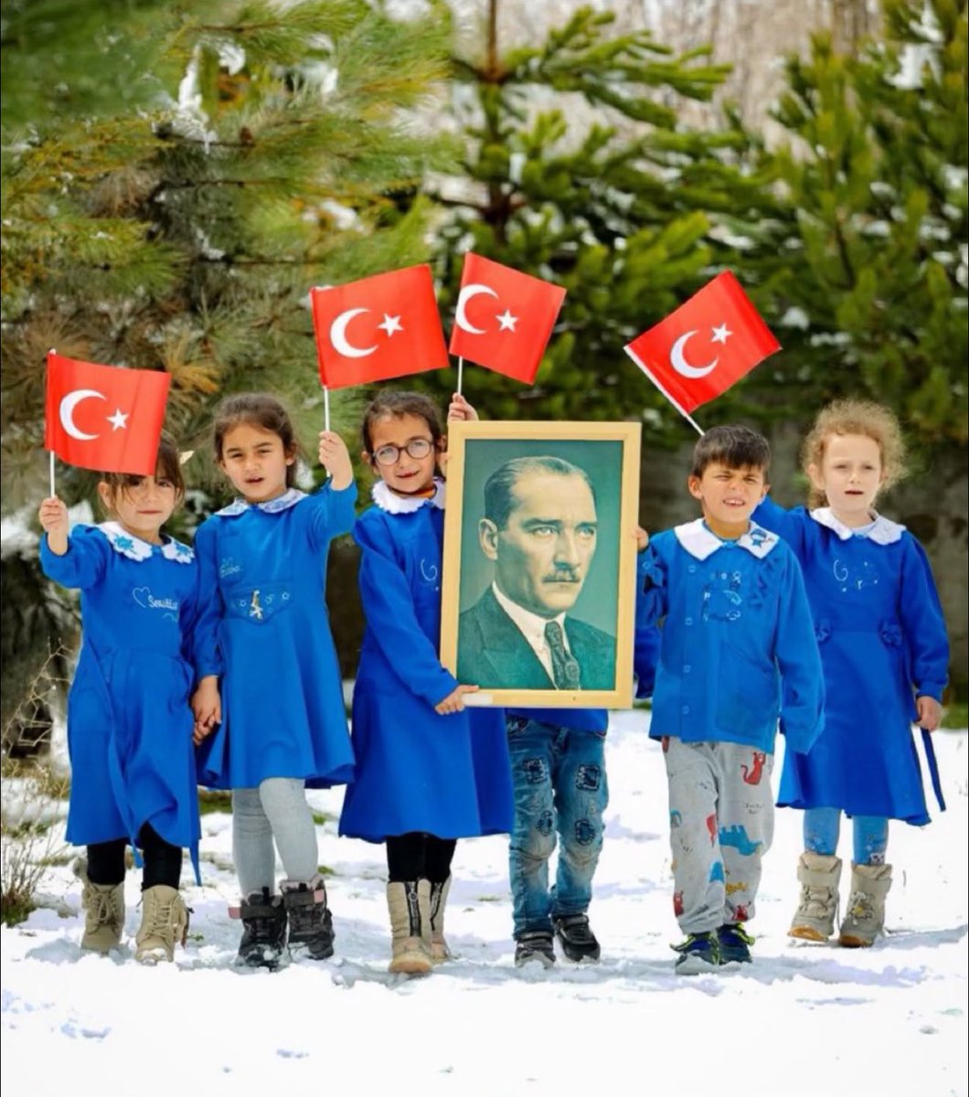 #23NisanUlusalEgemenlikveÇocukBayramı kutlu olsun.