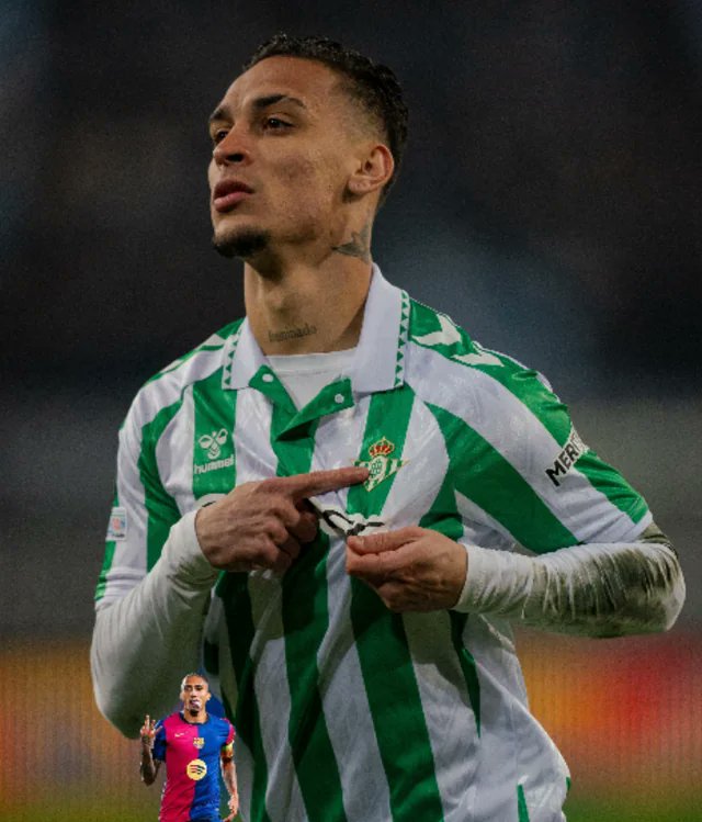TrollFootball's tweet photo. 🚨 BREAKING: 2025 Ballon d'Or favourite is a left-footed Brazilian winger who plays in La Liga. https://t.co/zzPKAEMdHy