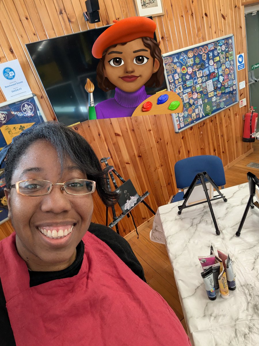 Morning all 🌈☕ 

Ready with the creative juices for Art Group 🎨 I'll be working on an upcoming tutorial 💜

Wishing you a creative, fun and exciting day 🥰