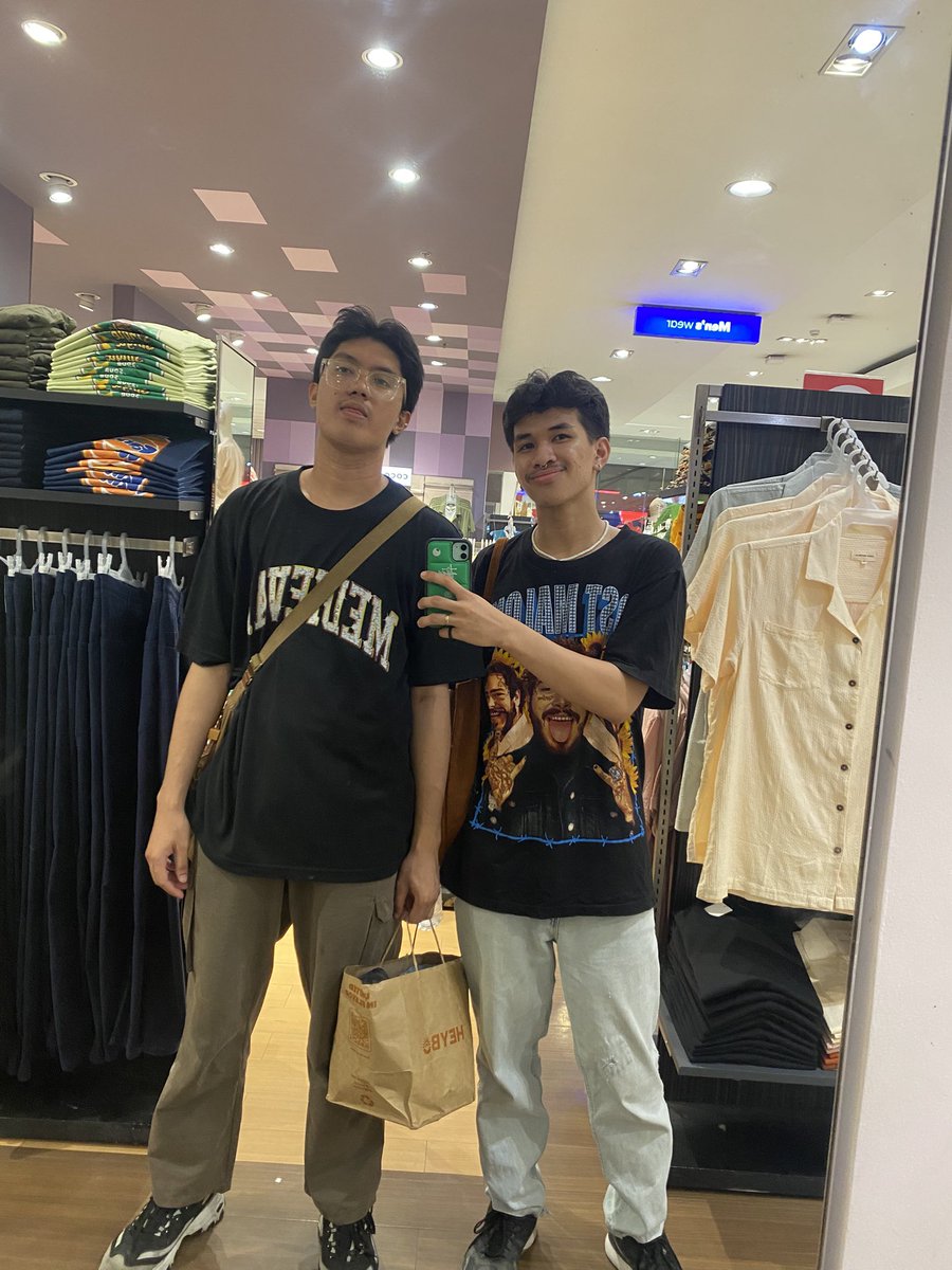 guikooooo's tweet photo. Everything will change when you meet the right person. https://t.co/ymwQClflri