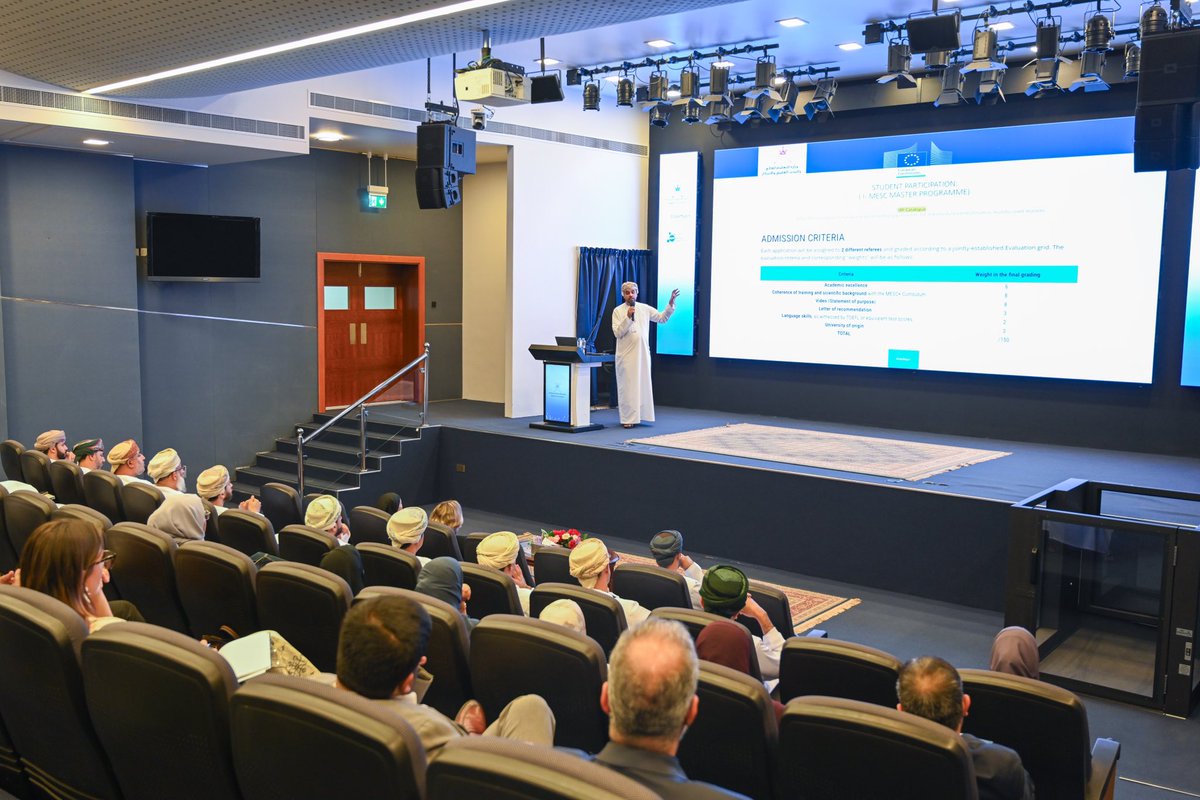 moheriom's tweet photo. #يحدث_الآن 
وزارة التعليم العالي والبحث العلمي والابتكار تنظم حلقة عمل تعريفية حول برنامج "إراسموس بلس"، بحضور عدد من ممثلي مؤسسات التعليم العالي الحكومية والخاصة، والقطاعات الحكومية المعنية بالابتعاث والمنح الدراسية،وبمشاركة جمعية الخريجين لمرحلة الماجستير (EMA)، وجمعية الخريجين لبرامج التبادل الطلابيّ (OCEAN).

تهدف الحلقة إلى التعريف ببرنامج إيراسموس بلس (Erasmus+) للتبادل الطلابي، وأهدافه، إلى جانب التعريف بآلية التقديم للبرنامج والاستفادة منه على مستوى الأفراد والمؤسسات.