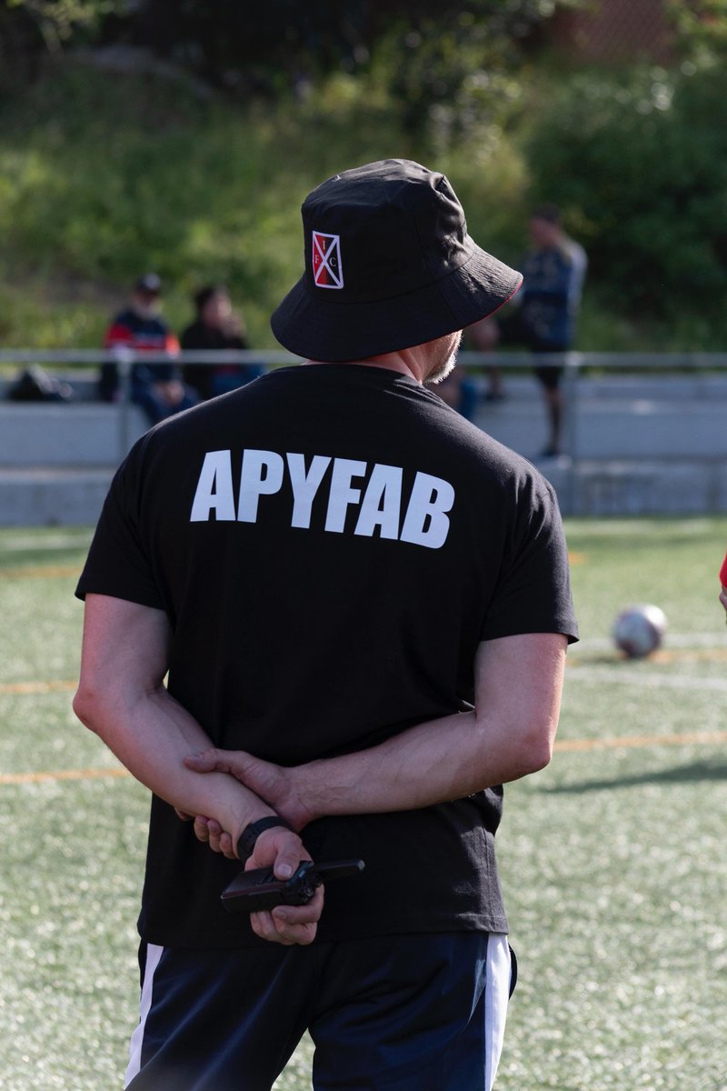 Les compartimos algunas de las postales que nos dejó el torneo más importante de Peñas Argentinas en Barcelona. Agradecemos a la @apyfab por la organización de un excelente torneo.<a href="/Independiente/">C. A. Independiente</a> <a href="/CaiPenias/">PeñasCAI</a> <a href="/InfiernoRojo/">InfiernoRojo.com</a> <a href="/DeLaCunaAlInf/">De La Cuna Al Infierno</a> #TodoRojo <a href="/MuyCAI/">Muy Independiente</a> <a href="/afa/">AFA</a>