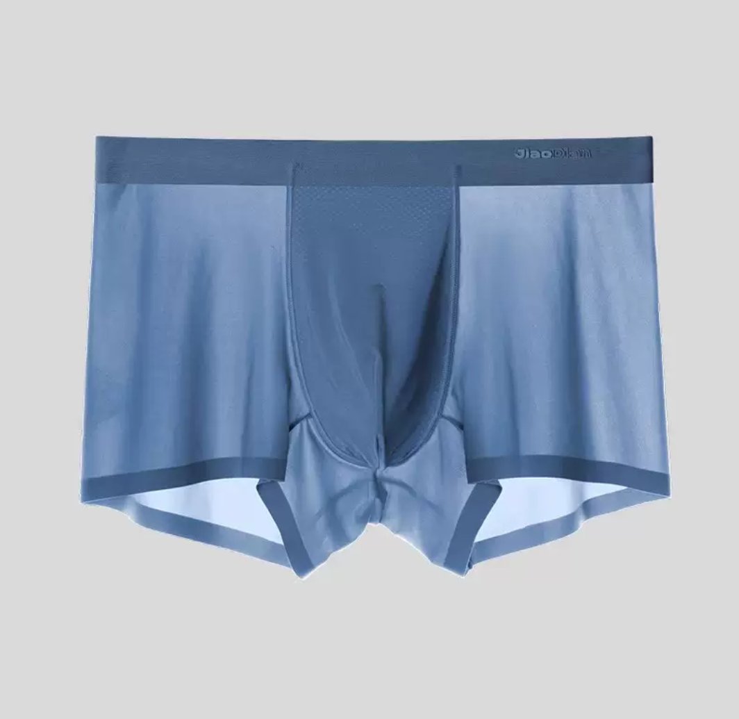 老婆购物顺手买给我买的内裤还跟跟我炫耀9.9说原价29，看着挺舒服，夏天穿应该很凉快。