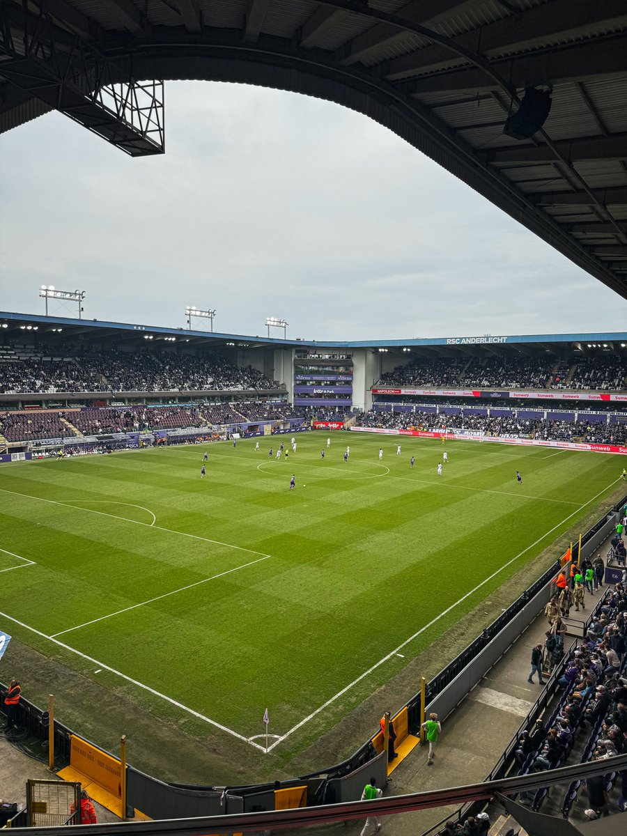 Bardingue's tweet image. Partir sur un coup de tête en Belgique pour aller voir le Derby de Flandres et en bonus un match d’Anderlecht. C’était beau et bon, merci la 🇧🇪 ! 
Merci à @groundhopticket pour le billet du Derby 🙌