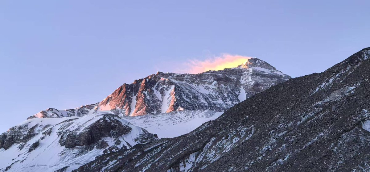 AltTraderAlpha's tweet image. 第一次登珠峰，明天上北坡大本营⛺️