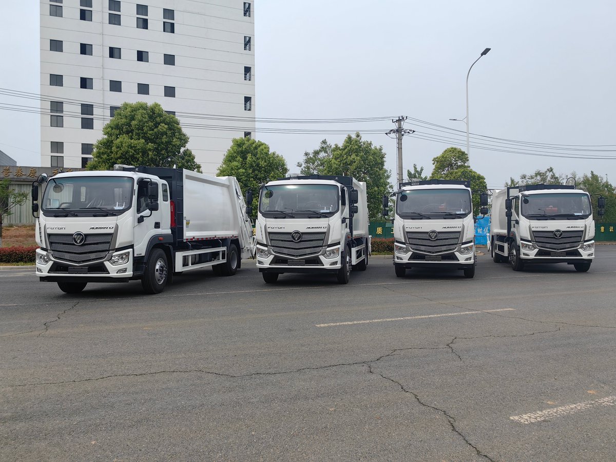 Yoonacao11's tweet photo. Garbage Compactor Truck to Mexico~ 😍 https://t.co/nbG0vhThea