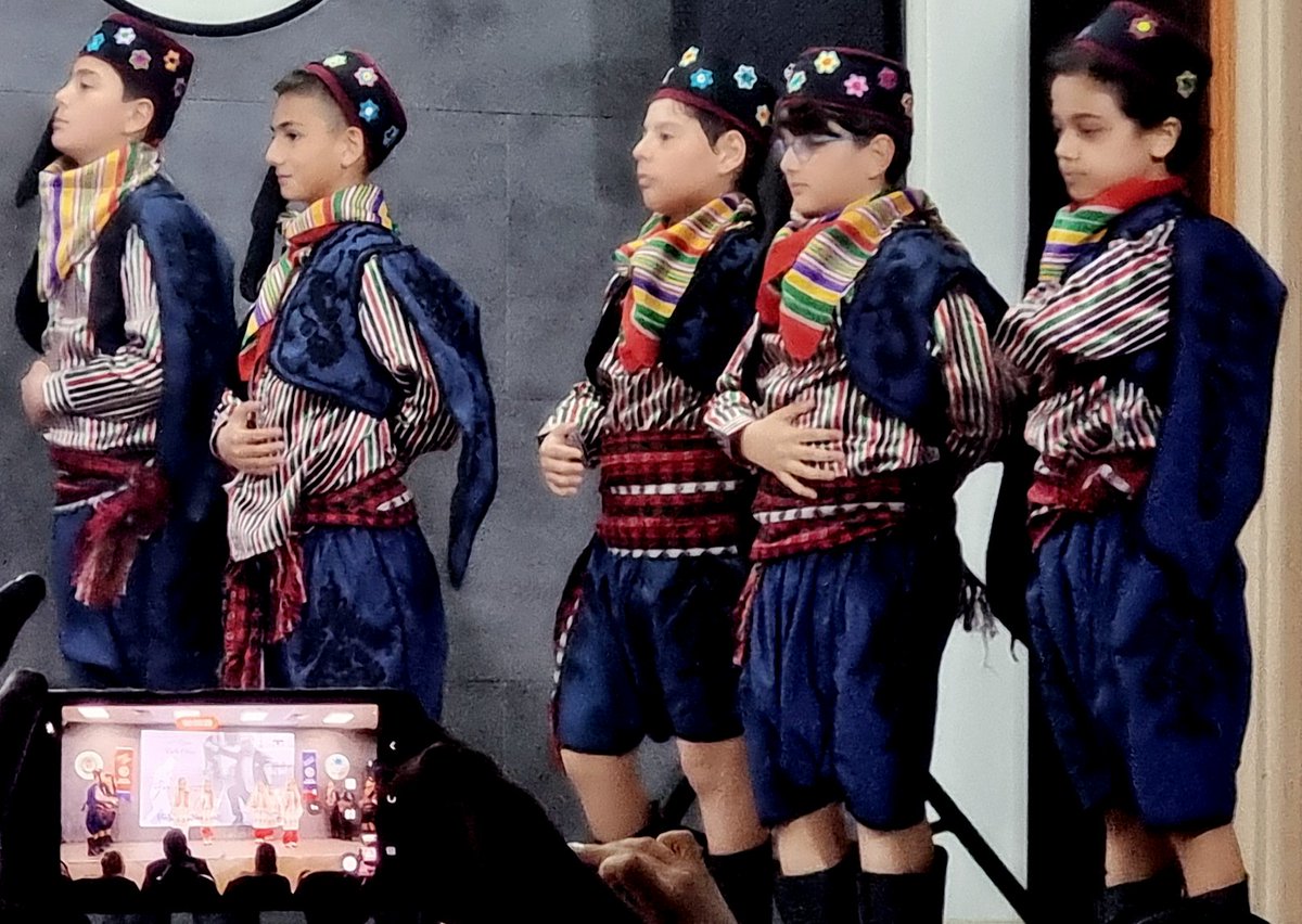 23 Nisan Ulusal Egemenlik ve Çocuk Bayramı başta oğlum Selim olmak üzere tüm çocuklarımızın kutlu olsun.
 Mazlum coğrafyalarda yaşayan, silahın gölgesinde büyüyen ve hayatını kahpece kaybeden tüm çocukların da gülmeye hakkı var. Zalimlere inat yaşasın çocuklar diyelim