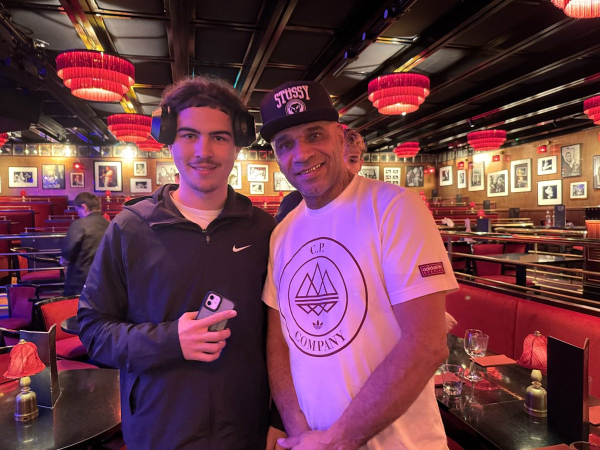 SirHvHArts's tweet photo. A fantastic opportunity for our young people @TMMPMusic being invited to Ronnie Scott’s to meet the legend @MRGOLDIE -inspired by being able to watch a soundcheck in progress with Q&amp;A #charity #aspirational https://t.co/HvUJ4PjYQb
