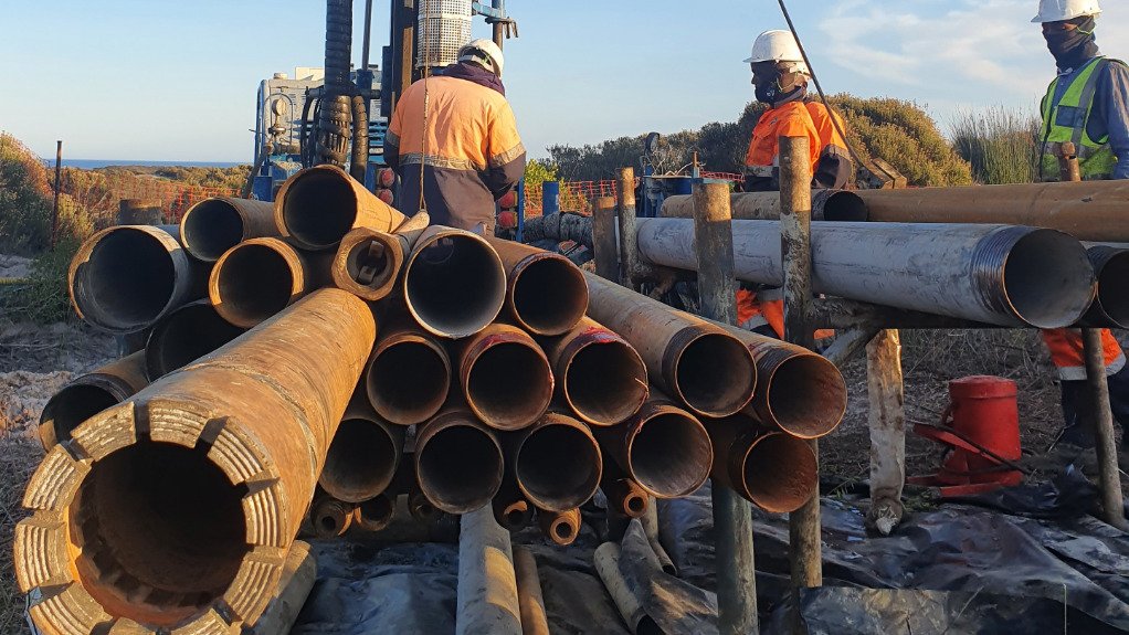 MiningWeekly's tweet image. [𝗗𝗥𝗜𝗟𝗟𝗜𝗡𝗚 &amp;amp; 𝗧𝗨𝗡𝗡𝗘𝗟𝗟𝗜𝗡𝗚] Key aspects of #GeoGroup's operational approach include  regular servicing, upgrades and preventative maintenance to reduce downtime and improve operational efficiency. 𝗥𝗲𝗮𝗱 𝗺𝗼𝗿𝗲: bit.ly/44FIMQr