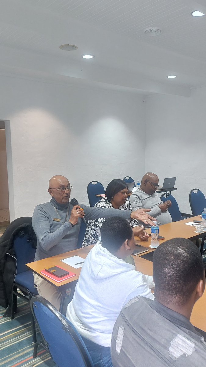 “Sithini isintu “- The intersection of Isintu and Legal Frameworks in the fight against Gendered Corruption.

DDP hosted Local Government and Advocacy Network (LGAN) workshop as means of bringing the gap between culture and the law to fight gendered corruption. Empowering