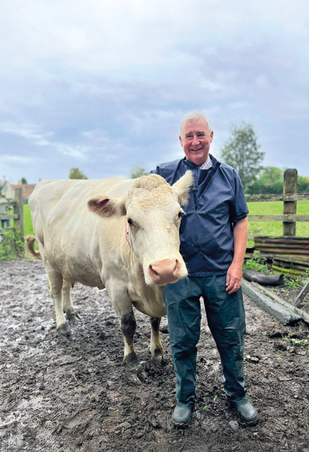 The Yorkshire Dalesman magazine (@the_dalesman) on Twitter photo Working as a mixed practice vet certainly keeps you on your toes.
You never know what challenge is facing you from one minute to the next.
<a href="/peterwrightvet/">PeterWrightVet</a> bring us a day in the life. 🐄
Follow the link in our bio to order your May issue. Working as a mixed practice vet certainly keeps you on your toes.
You never know what challenge is facing you from one minute to the next.
<a href="/peterwrightvet/">PeterWrightVet</a> bring us a day in the life. 🐄
Follow the link in our bio to order your May issue.
