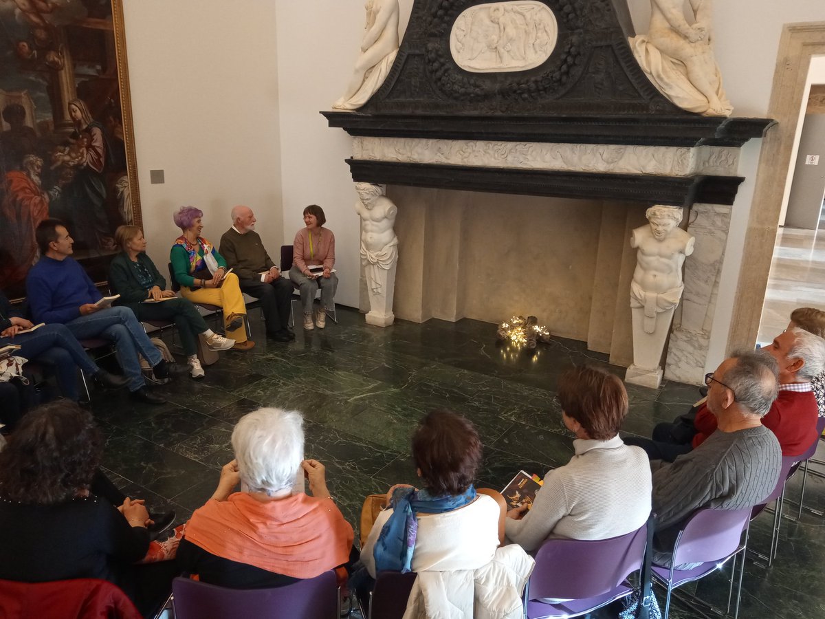 Museo de Bellas Artes de Granada (@museobbaagranad) on Twitter photo Feliz Día del Libro 2025
Para celebrarlo, iniciamos nuestro Club de Lectura en el Museo, cuya primera edición tuvo lugar alrededor de la Chimenea de Leda, Sala III.
Gracias a los/as componentes del Club de Lectura de la Biblioteca Francisco Ayala
<a href="/CulturaAND/">Cultura Junta de Andalucía</a> #diadellibro Feliz Día del Libro 2025
Para celebrarlo, iniciamos nuestro Club de Lectura en el Museo, cuya primera edición tuvo lugar alrededor de la Chimenea de Leda, Sala III.
Gracias a los/as componentes del Club de Lectura de la Biblioteca Francisco Ayala
<a href="/CulturaAND/">Cultura Junta de Andalucía</a> #diadellibro
