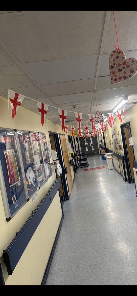 Ward L5 (@l5_ward) on Twitter photo L5 are set up to celebrate St Georgeโs Day. <a href="/davidwthorpe1/">David Thorpe</a> <a href="/NcaPef/">NCA PEF Team</a> <a href="/deborahcarr1984/">debs.walker26</a> #stgeorgesday #socialising #activities #cognitive #preventingdeconditioning L5 are set up to celebrate St Georgeโs Day. <a href="/davidwthorpe1/">David Thorpe</a> <a href="/NcaPef/">NCA PEF Team</a> <a href="/deborahcarr1984/">debs.walker26</a> #stgeorgesday #socialising #activities #cognitive #preventingdeconditioning