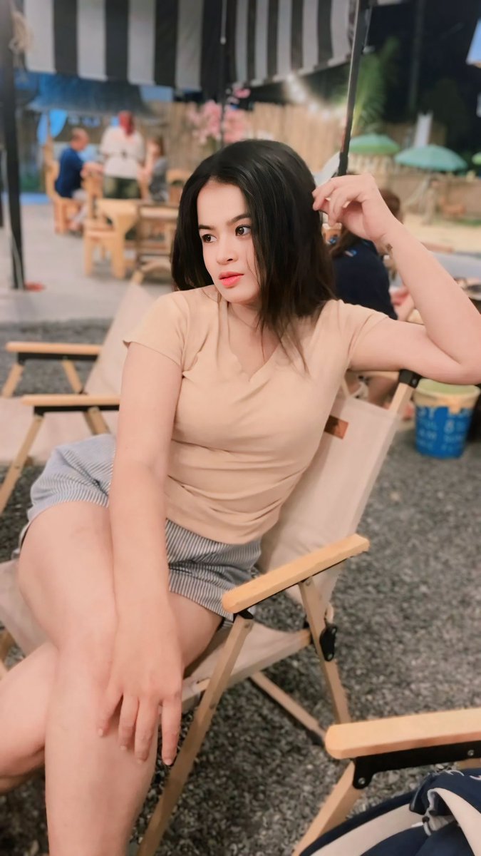 pharinna's tweet photo. เรามักใช้ความเงียบปกป้องตัวเองทุกครั้ง 
เวลาที่เราเจอเรื่องอะไรที่มันกระทบความรู้สึกของเรา https://t.co/RmtEjyeYwN