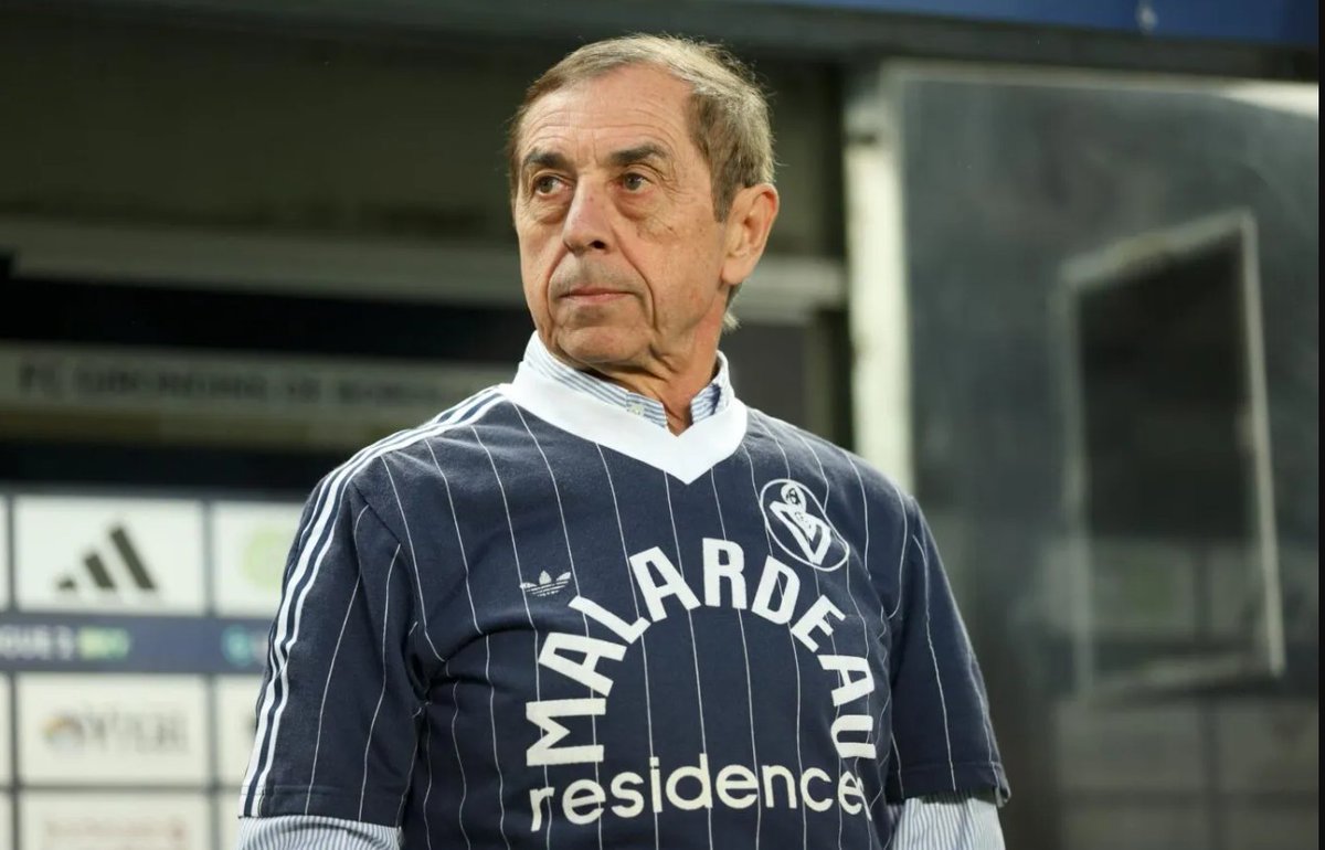 pressebasket's tweet image. Alain Giresse, sur @SudRadio, à propos de la situation des #Girondins. 

"C’est une situation qui se dégrade de mois en mois, de saison en saison. Maintenant, on a du mal à entrevoir des perspectives, où ça va finir, comment ça va se terminer… On craint le pire. C’est un club…