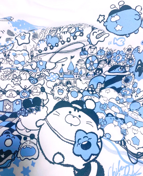 本日こちらのTシャツが届きましたとってもかわいい仕上がりです この後、別の生地のTシャツの受け取り・検品・梱包・手続きなどありますのでもうしばらくお待ちください