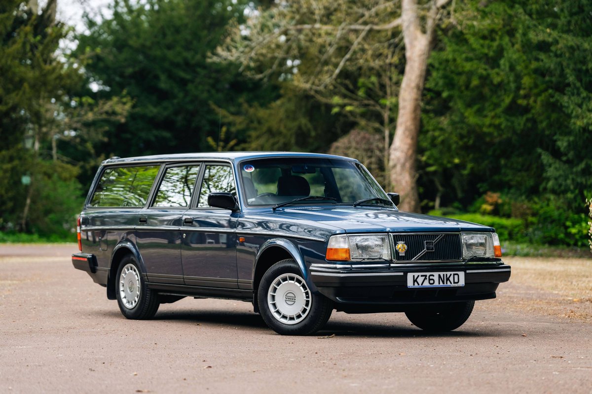 THE MARKET tweet media