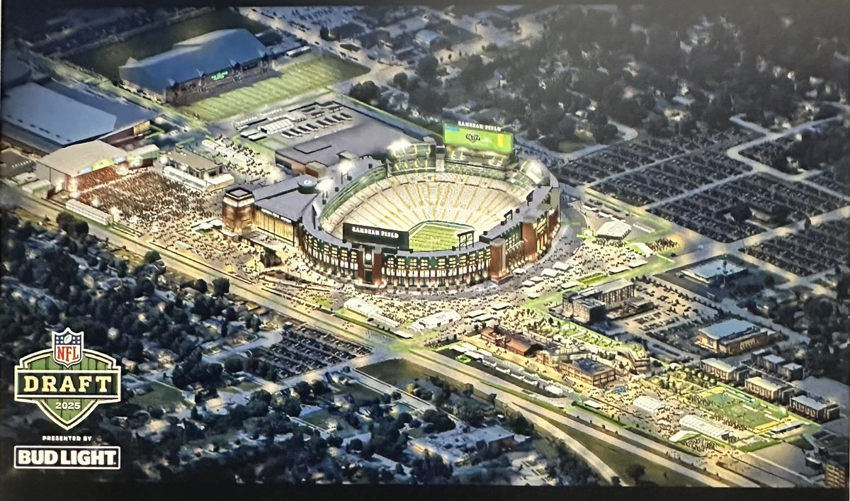 GKnuthBaird's tweet photo. Will be working as a volunteer at Lambeau Field for this weekend’s NFL Draft https://t.co/9XgRAI4osk