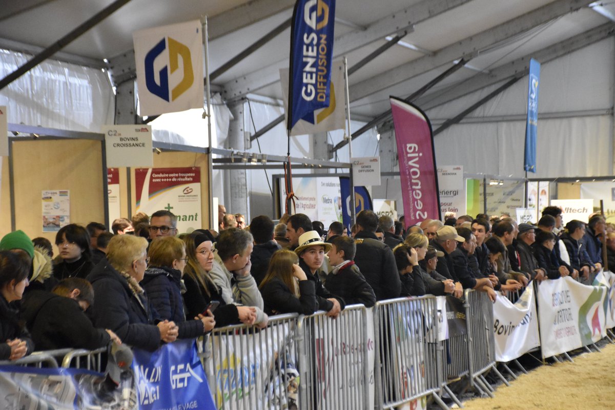 🎪 Exposants fidèles
Chaque année, ils reviennent. Les exposants font vivre Tech Élevage par leur passion, leurs innovations et leurs échanges.
#Exposants #InnovationAgricole #TechElevage