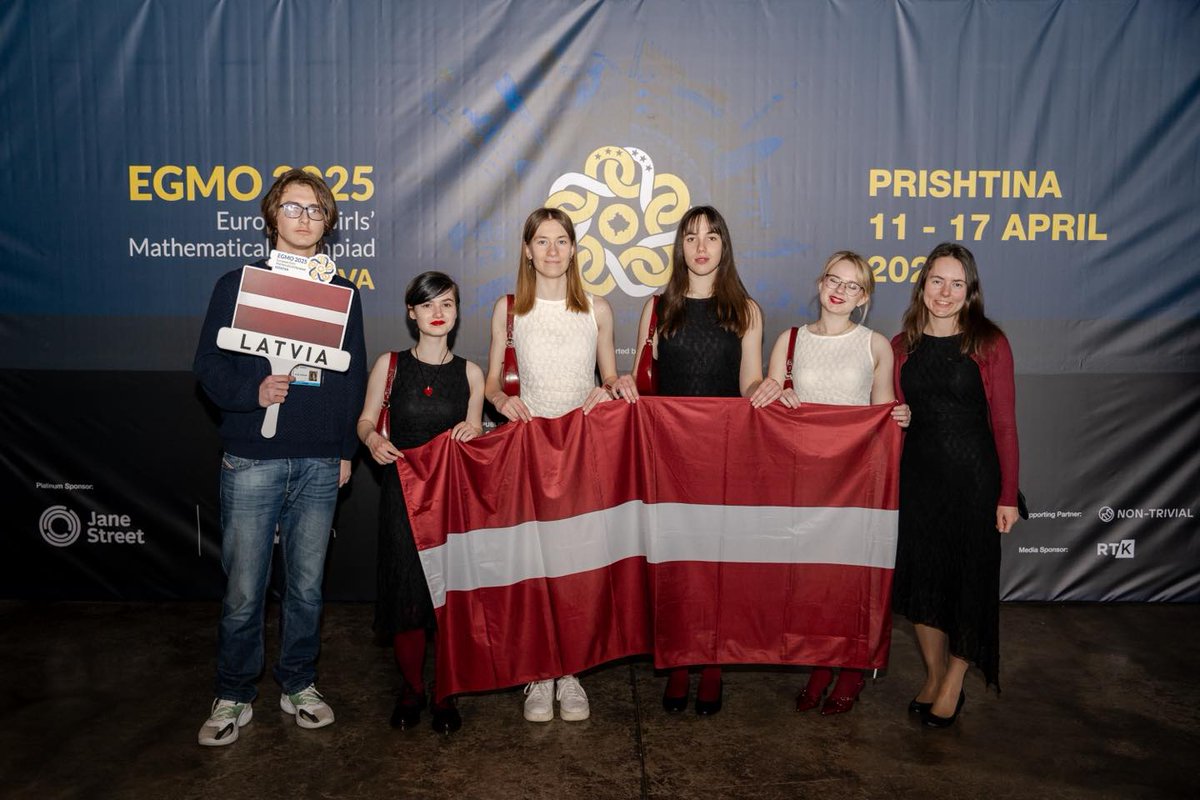 🇱🇻 Latvijas skolnieces ar panākumiem pārstāvējušas Latviju Eiropas meiteņu matemātikas olimpiādē Kosovā! 
🏅 Olimpiādē Latviju pārstāvēja Diāna Stecka, iegūstot bronzas medaļu, Anna Ugaine – atzinību, Jelizaveta Deņisova un Tīna Muceniece.
<a href="/IZM_gov_lv/">Izglītības un zinātnes ministrija</a> | #ESfondi🇪🇺