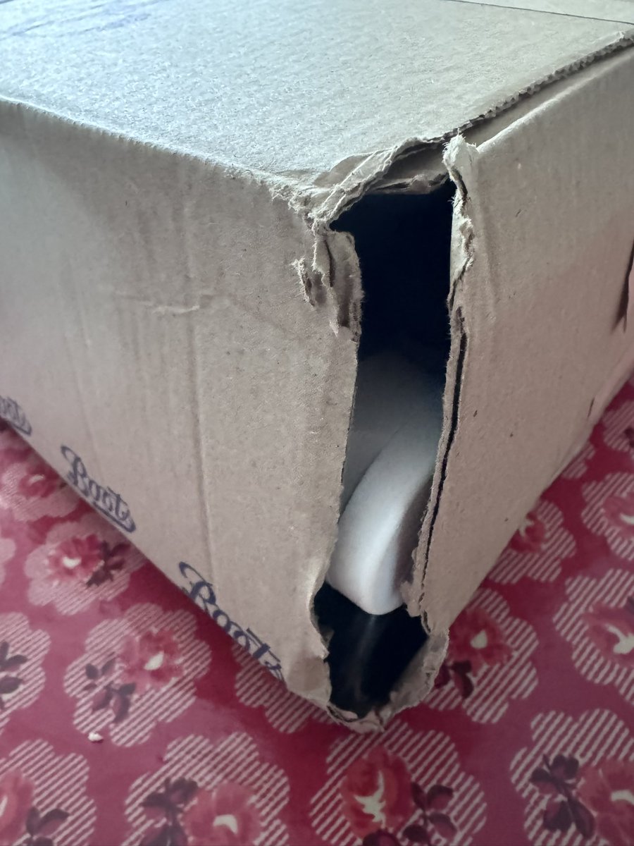Katechaytor's tweet image. Well let’s hope all my order is here eh @BootsUK After spending a lot of money, you’d think you would pack it better 🙄