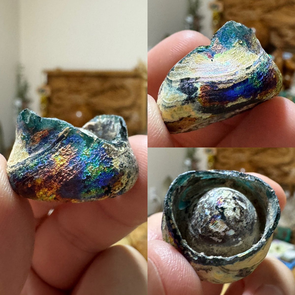 Treasur63127897's tweet photo. Roman glass は、ただのガラスじゃない。
2000年の時を超えて、今ここにある奇跡。
ローマングラスの静かな輝きに、心がすっと癒される✨
#RomanGlass #癒しのある暮らし #古代ロマン https://t.co/4M0yK86BD8