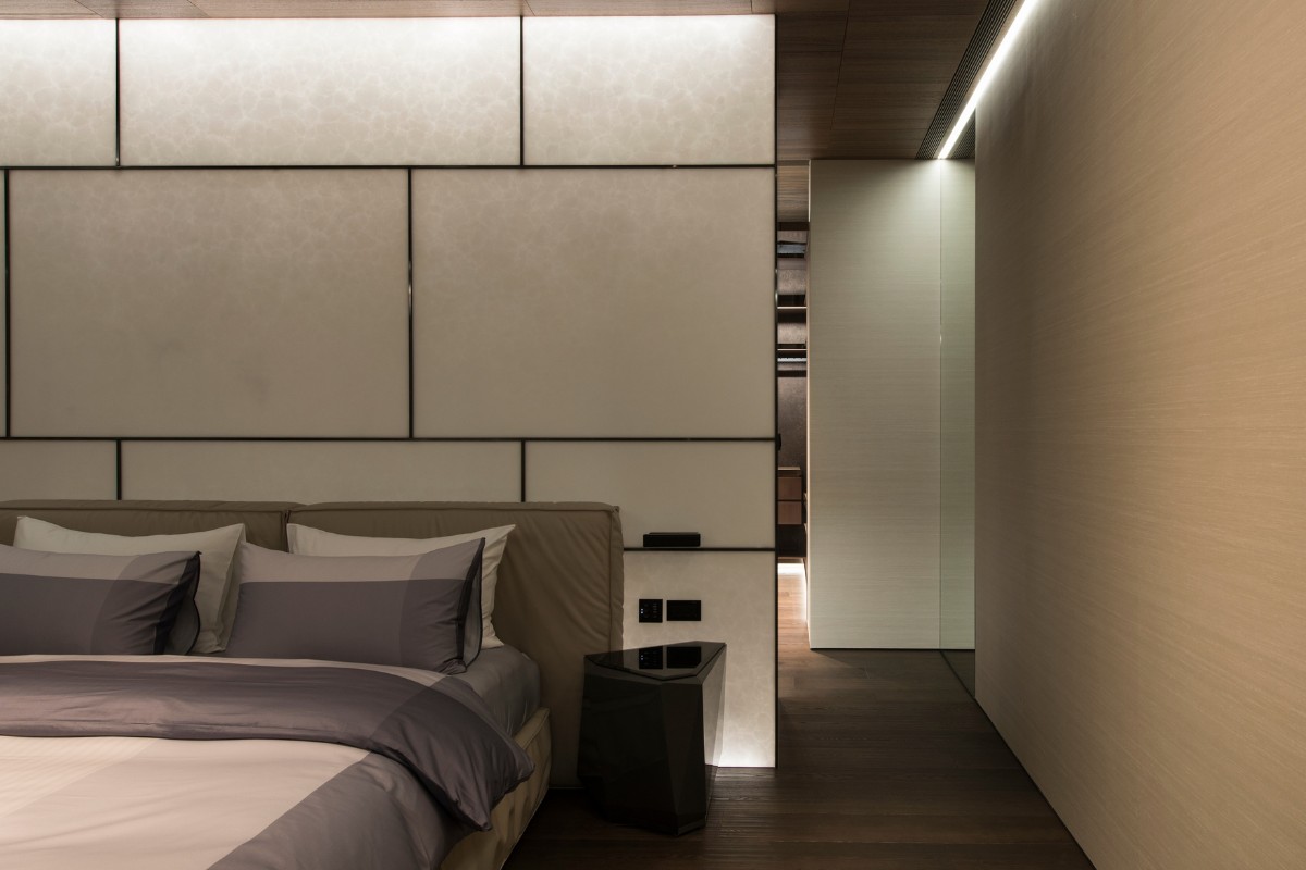 This week’s instalment of the Project of the Week series features a modern family home design by 2024 SBID Awards Finalist, Chains Interior.

Learn more about Chains Interior, Light In The Wilderness: bit.ly/4iNRUGK