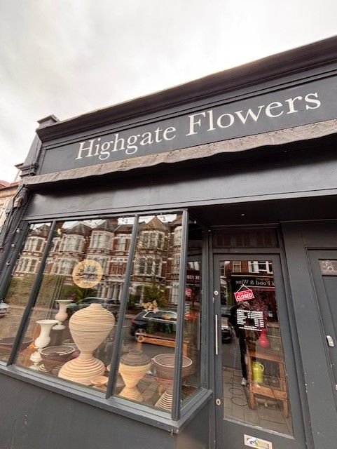 If you are in the area, consider popping in to see one of our valued clients Highgate Flowers! It's always a pleasure to see them and their flourishing business 🌹 💐 🌼 🌷