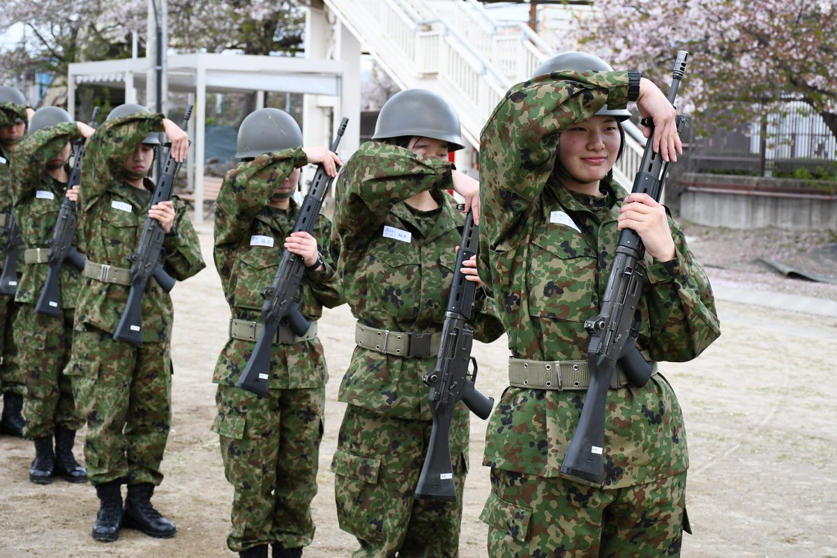 新隊員教育隊】1区隊を紹介します。1区隊は女性（WAC）区隊です