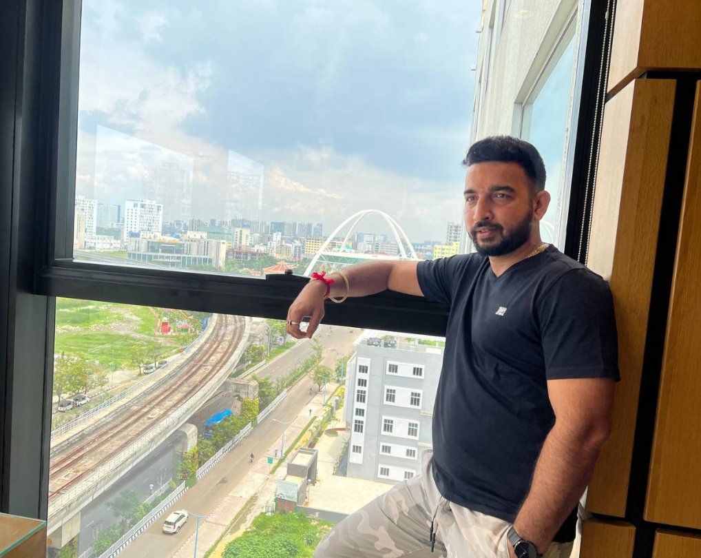kabiola19's tweet photo. @krishnaconnect8 @ajay_k_91 @SeptillionToken I'm getting a lot of Indian gods on my FYP, and I'm wondering if it's a sign that Krishna help us fight against scammers like Niraj Kumar and his brothers, who took us for $8,625. https://t.co/ucu2DytI53